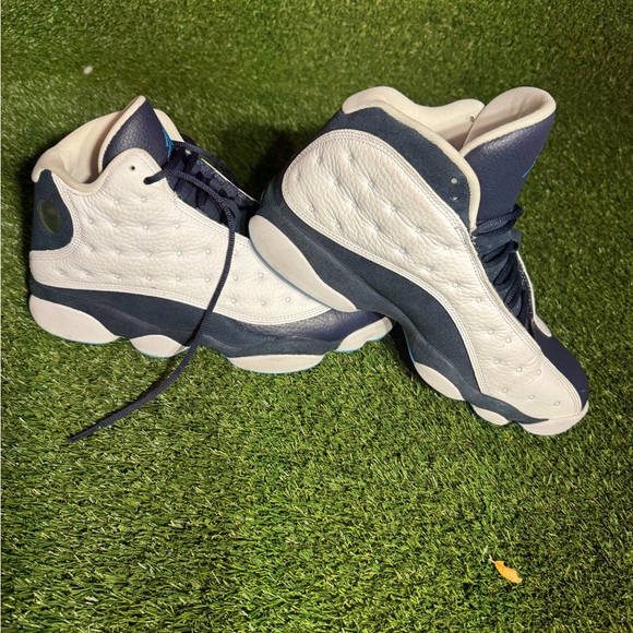 Mens Jordan 13s - Picture 5 of 10